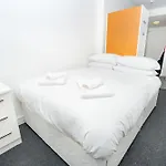 Central Coventry Budget Studio With Kitchen
