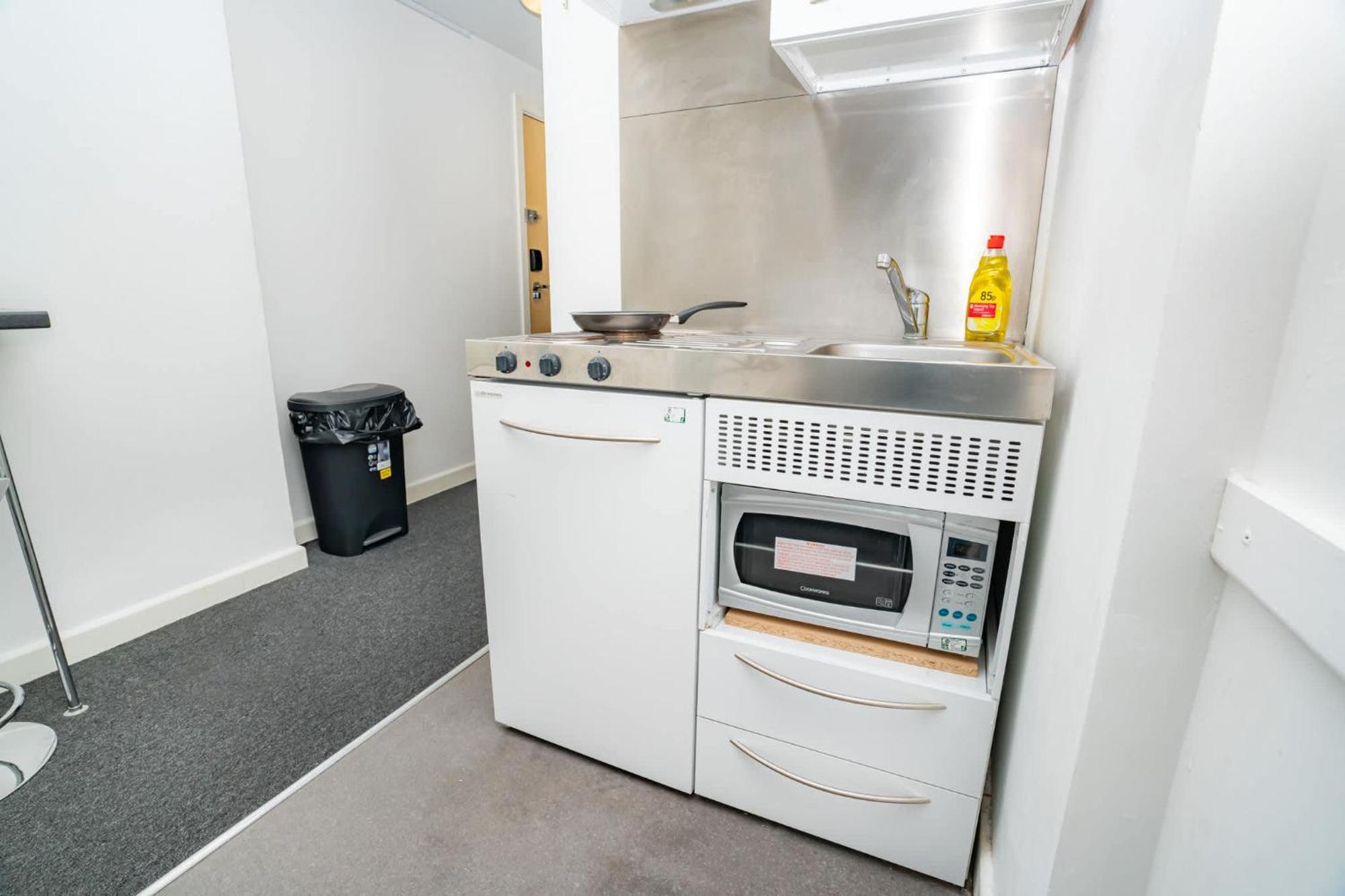 Apartment Budget With Kitchen Coventry