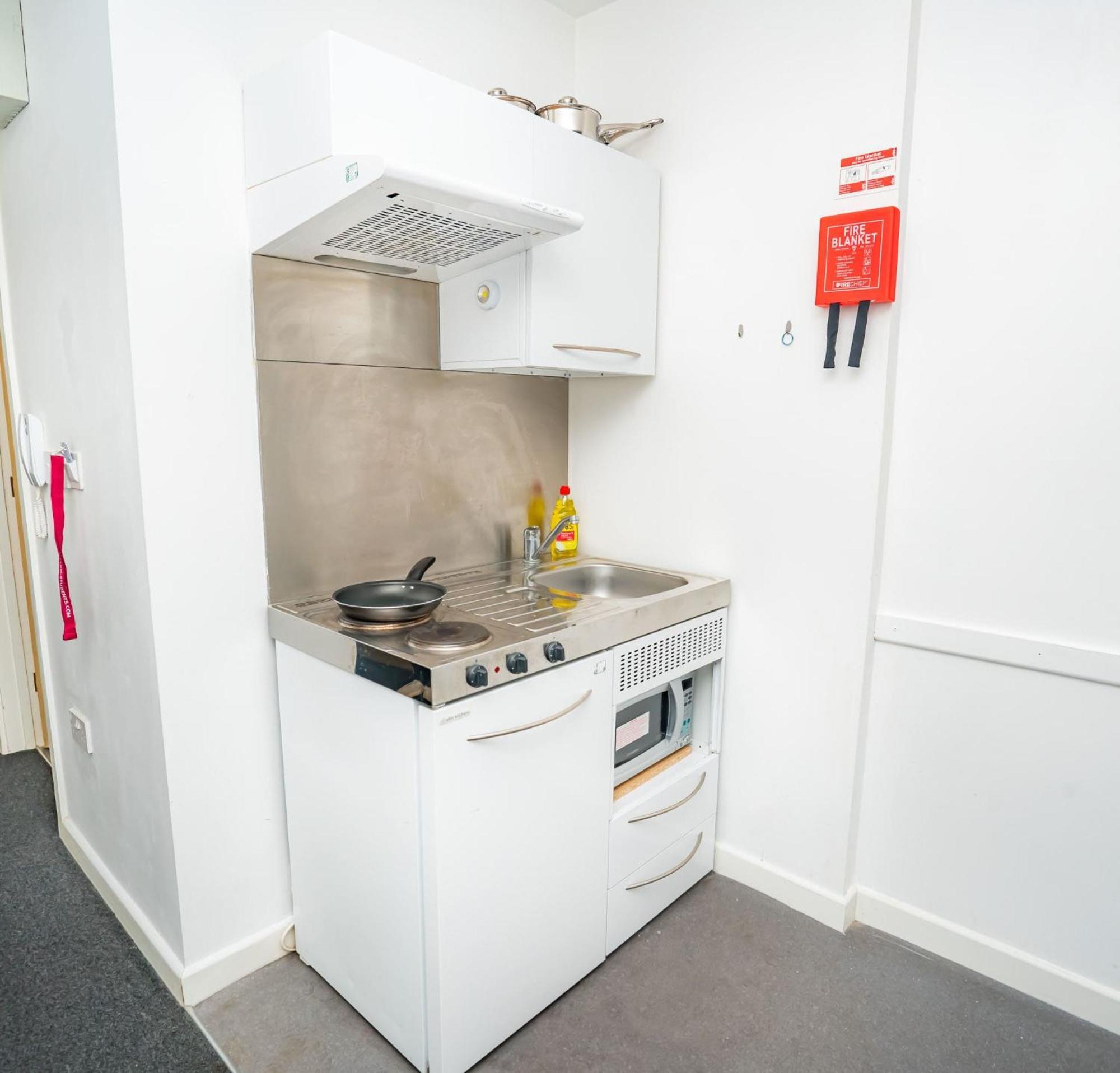 Budget With Kitchen